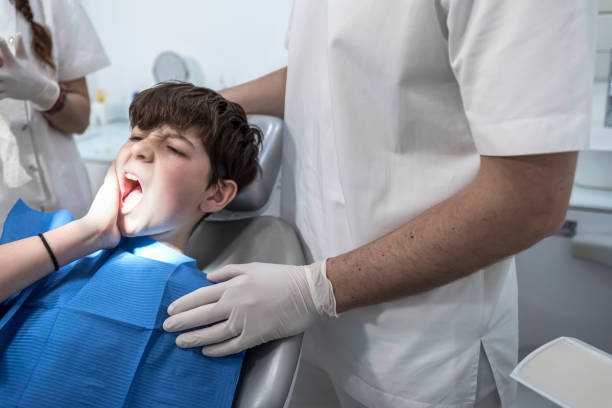 Best Dentist for Tooth Abscess  in Rochester, WI